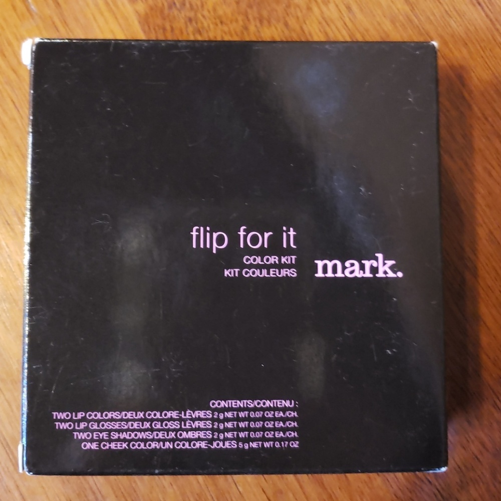 Mark by Avon Color Kit